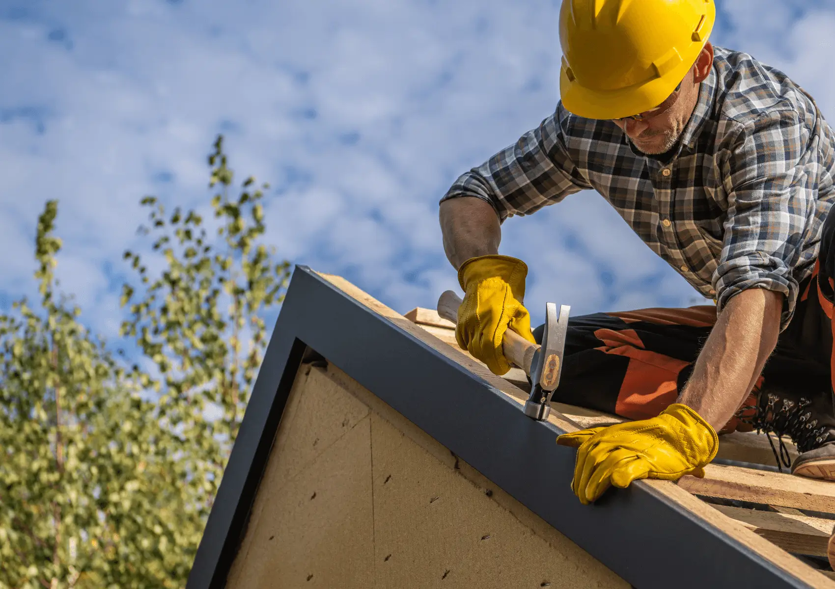 Oklahoma roofing company making repairs after the storm.
